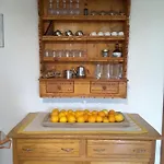Apartment Artist's *